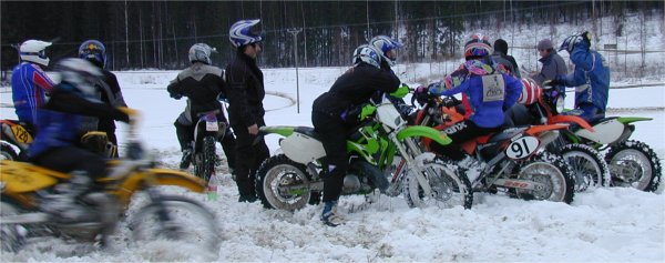 Ja vähänkö sikana osallistujia